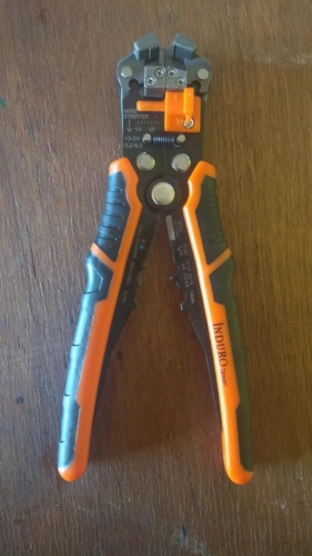 Self Adjusting wire stripper photo review